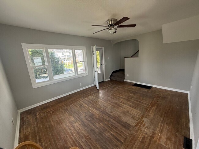 Foto del edificio - 3 BDRM HOUSE FOR RENT