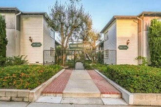 Building Photo - 550 Marengo Ave