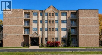 Building Photo - 1160 Lauzon Rd