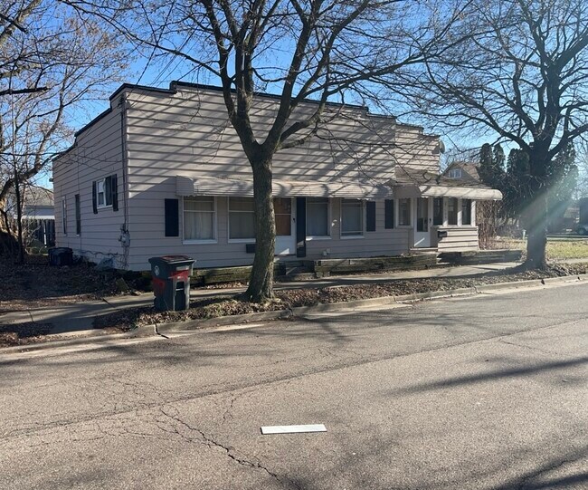 Foto del edificio - 1797-1713 13th St SW