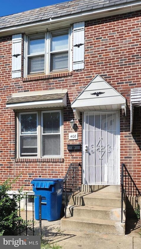 Foto principal - 408 W 21st St