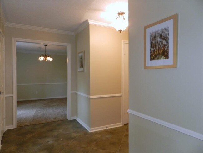 Foto del edificio - 9403 Oxted Ln