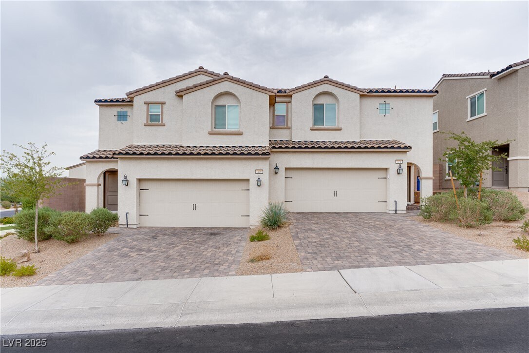 Foto principal - 371 Yellow Finch Ln