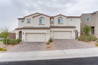 Building Photo - 371 Yellow Finch Ln