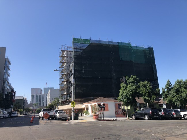 Building Photo - 1836 Columbia St