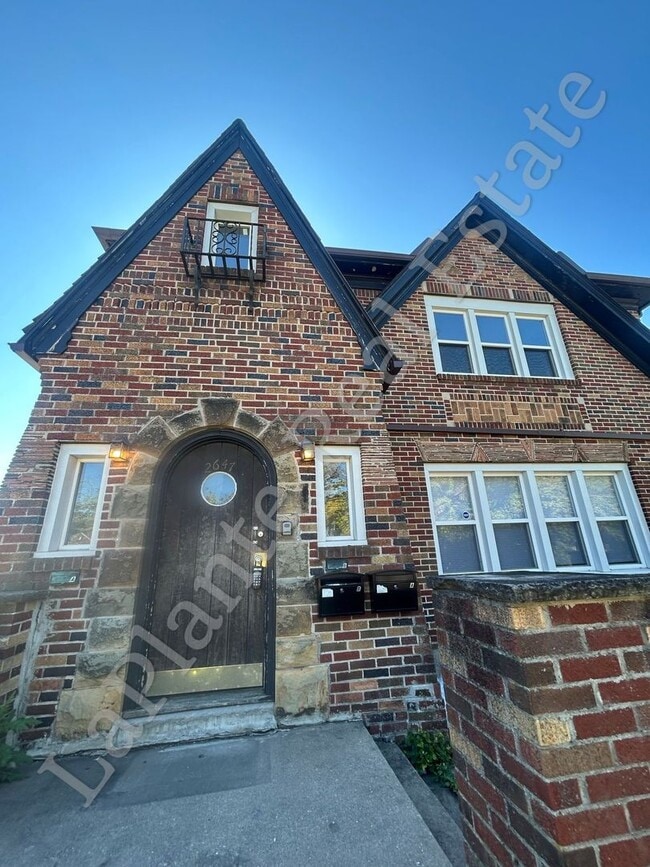 Foto del edificio - 2647 Greenway St