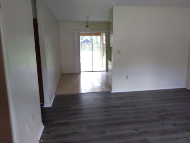 Building Photo - #612-613 Suncrest