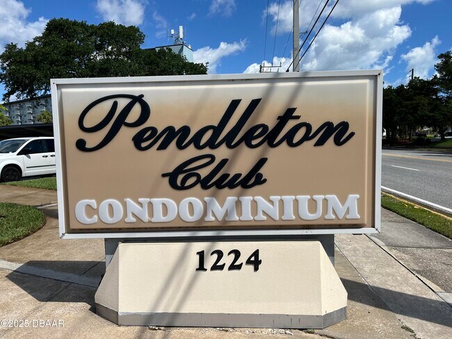 Foto del edificio - 1224 S Peninsula Dr
