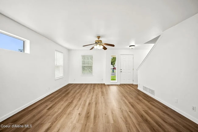 Building Photo - 8210 N Brookside Dr