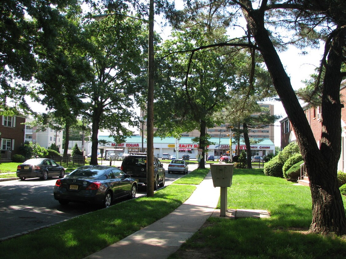 26 Carolyn Terrace Unit 2, Roselle, NJ 07203 Condo for Rent in