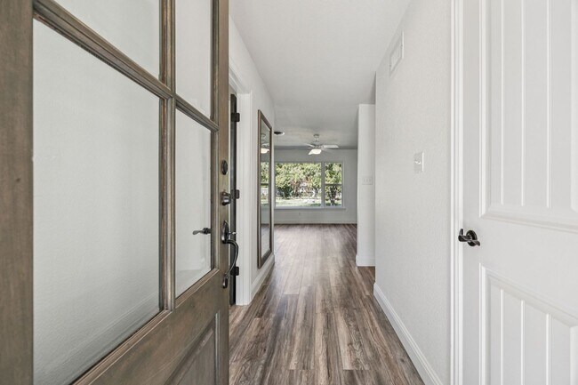 Building Photo - Stylish Renovation + Solar Savings in Prim...