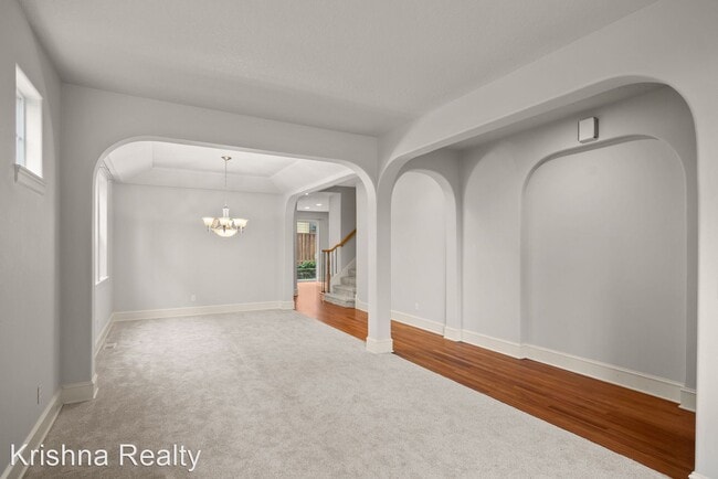 Building Photo - 4 br, 2.5 bath House - 4614 NW Oxbridge Dr