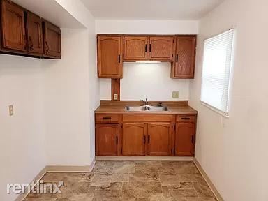 Building Photo - 3 br, 2 bath House - 842 E North Broadway St