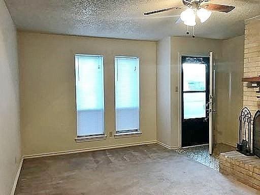 Building Photo - 2213 Vanderbilt Ct
