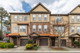 Building Photo - 2607 Stewart Pines Dr
