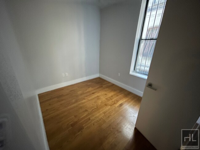 Building Photo - DEKALB AVENUE