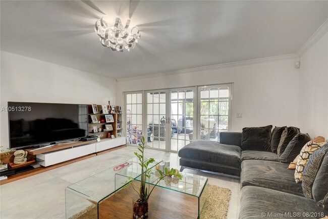 Foto del edificio - 20460 NE 34th Ct