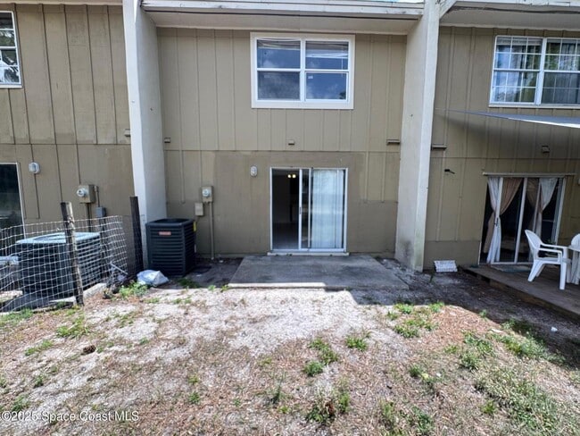 Building Photo - 4230 Mt Vernon Ave