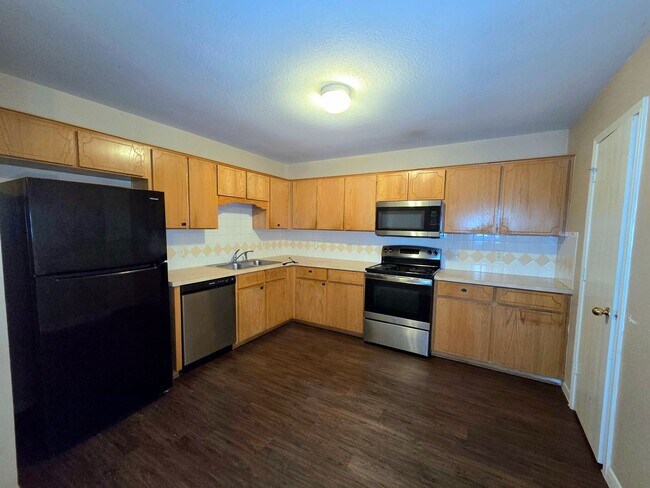 Building Photo - 3 BED 2 BATH DUPLEX IN HARKER HEIGHTS,TX !