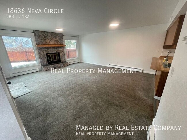 Foto del edificio - 18636 Neva Cir