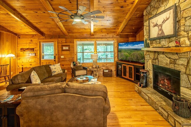 Foto del edificio - 106 Mountain Laurel Ln