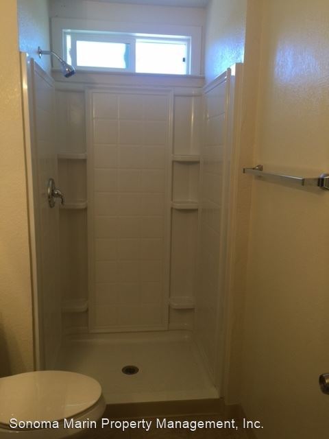 Foto del edificio - 6 br, 2 bath House - 8647 Lords Manor Way