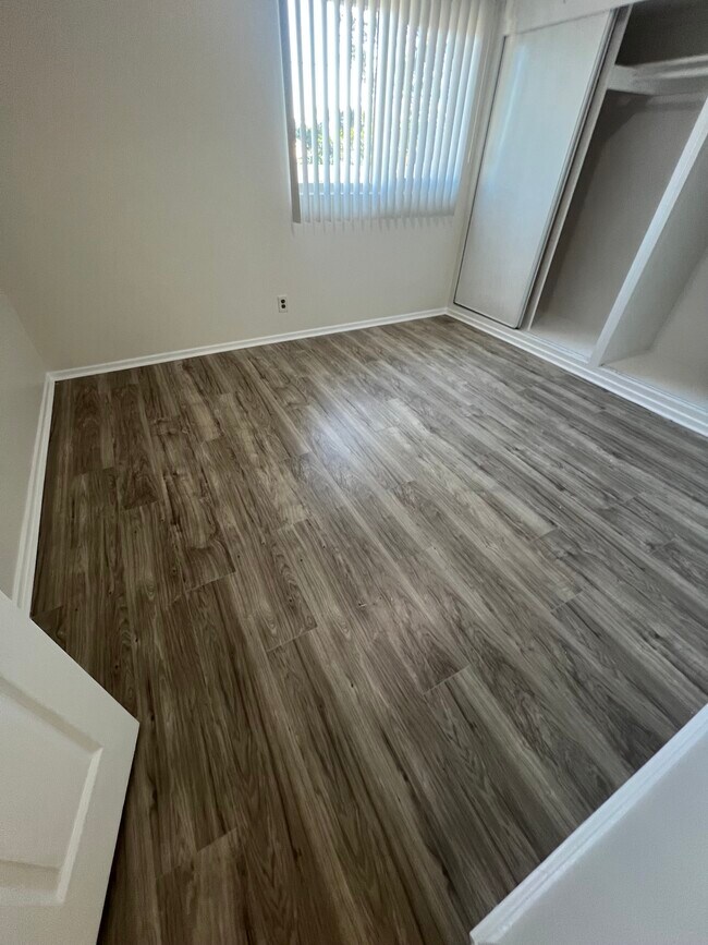 Foto del edificio - 3533 W 108th St