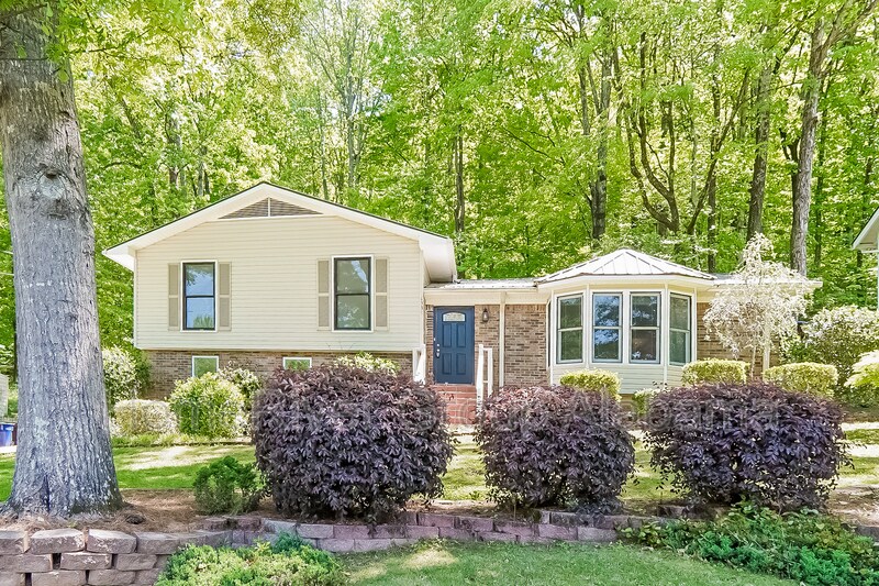 Primary Photo - 1330 Hillwood Dr