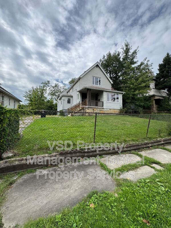 Building Photo - 3408 E 140th St