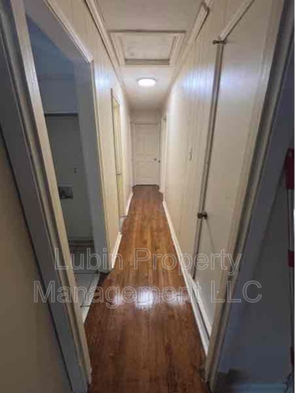Building Photo - 4884 Ortie Dr