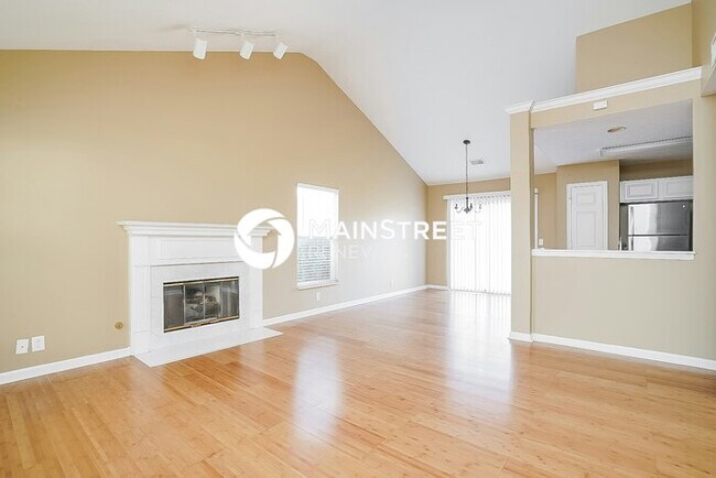 Building Photo - 3 Bedroom Pet-Friendly Home in Madison, TN with Main Street Renewal