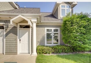 Building Photo - 9145 Olcott Lake Dr