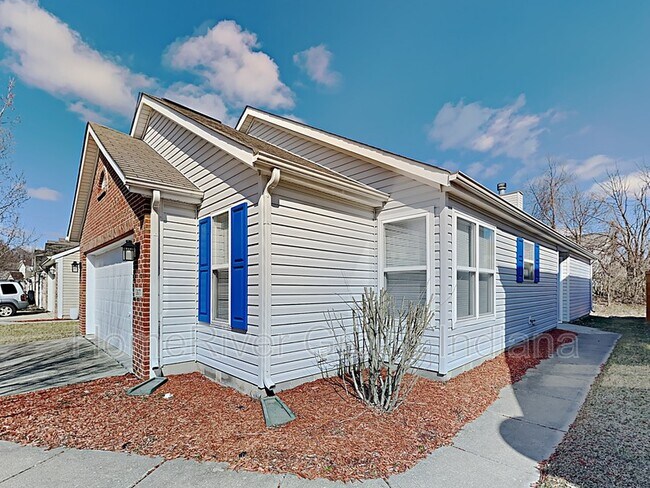Building Photo - 5671 Cheval Ln