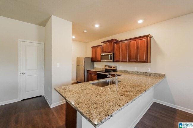 Foto del edificio - 112 Clover Ln