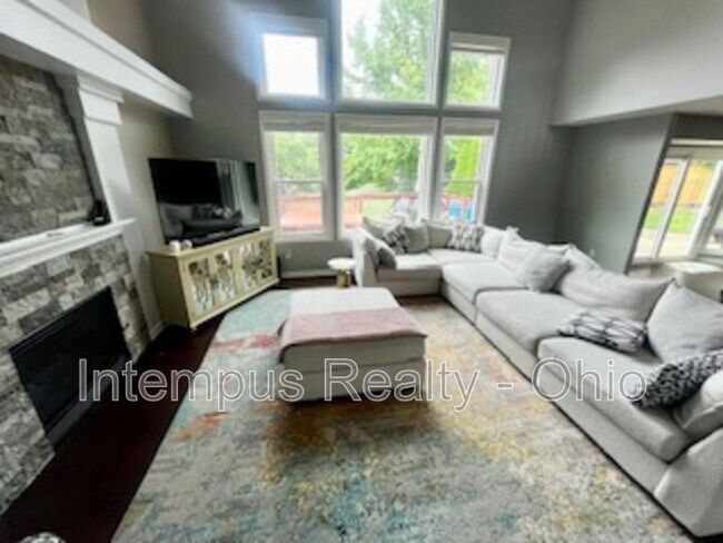 Foto del edificio - 2449 Anderson Manor Ct