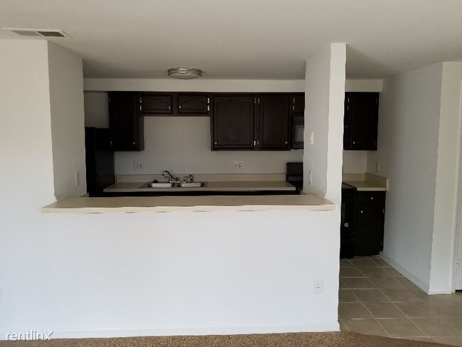 Building Photo - 2 br, 2 bath Condo - 17040 Capri Lane