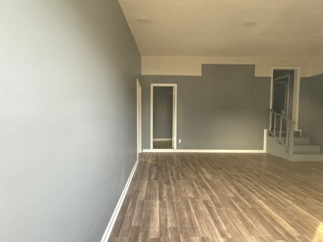 Building Photo - 1165 Springdale St