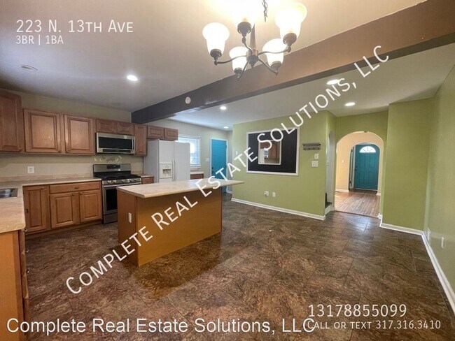 Building Photo - 3 br, 1 bath House - 223 N. 13th Ave