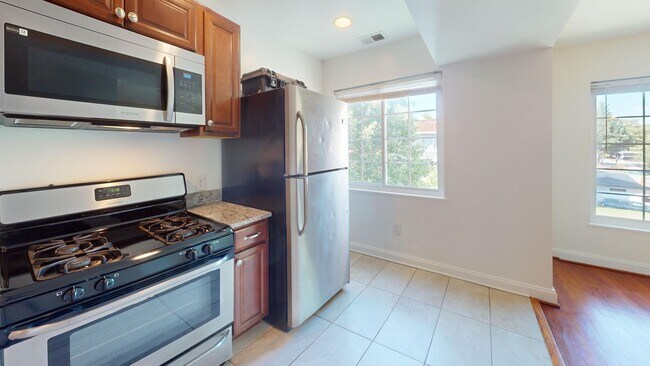 Foto del edificio - 1316 Spring Rd NW