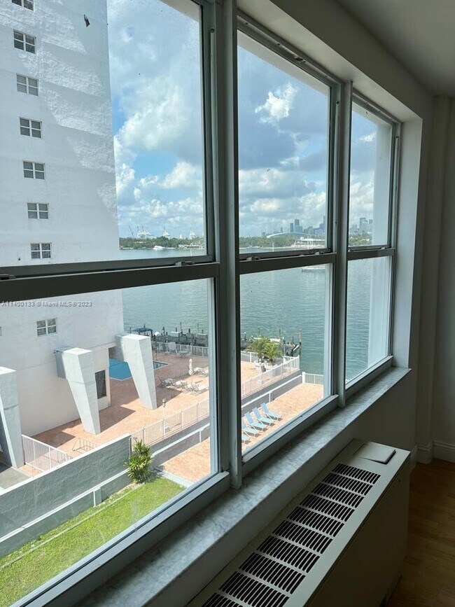 Foto del edificio - 1250 West Ave