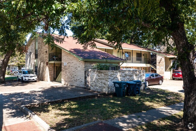 Building Photo - Austin Condominiums
