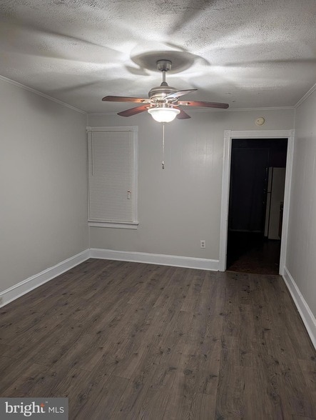 Building Photo - 17 Pine St