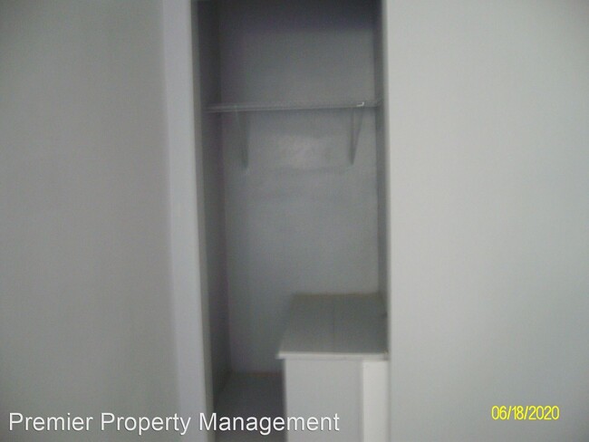 Foto del edificio - 3 br, 1 bath House - 800 E. Hwy 72