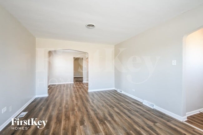 Foto del edificio - 9358 S Richmond Ave