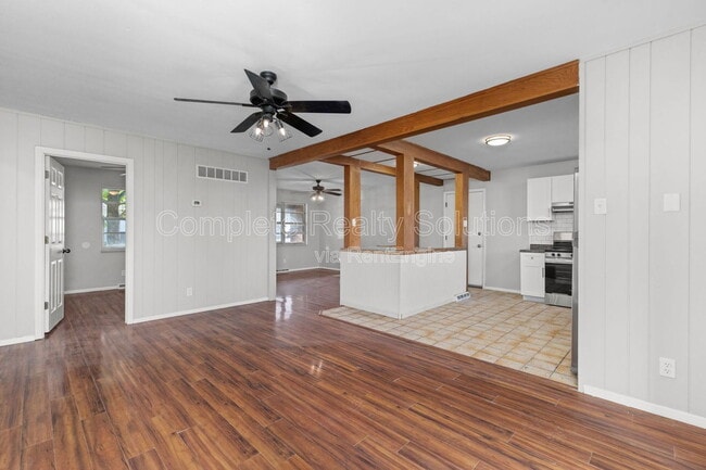 Building Photo - 10768 Runningbrook Dr