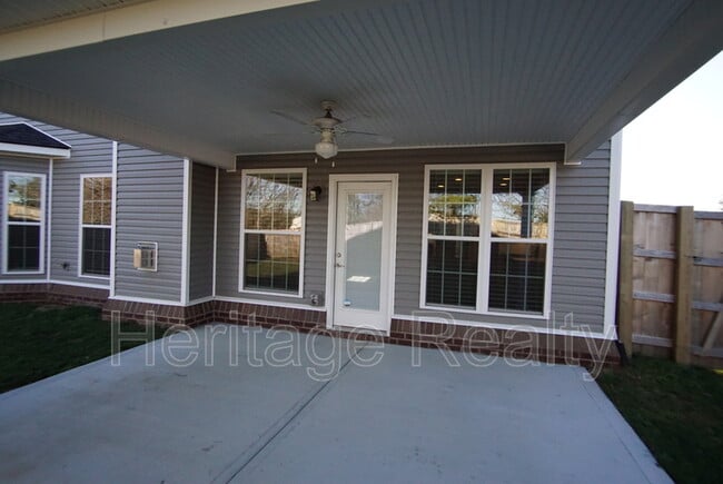 Photo - 1014 Brookwood Ln House