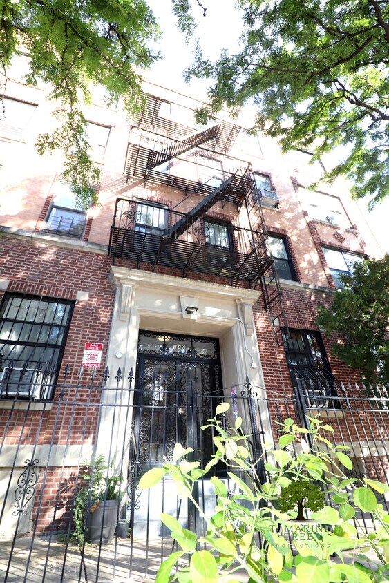 Primary Photo - 149 Sterling St