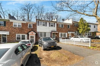 Building Photo - 184 Mt Hope Dr