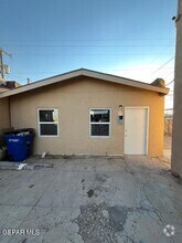 Building Photo - 1617 N Mesa St