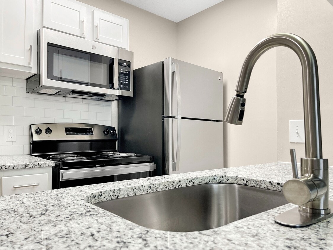 Arbor Ridge 7 Woodstream Ln Greensboro, NC